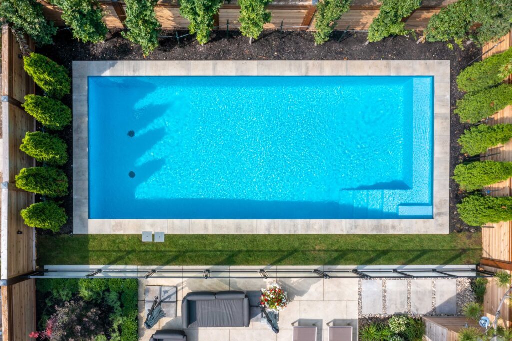 How to Choose the Right Pool for Your Home: Concrete, Fiberglass, or Vinyl? 1 How to Choose the Right Pool for Your Home: Concrete, Fiberglass, or Vinyl?