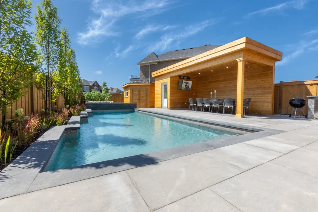 Micro-Wellness Retreats:Integrating Cold Plunges and Outdoor Saunas